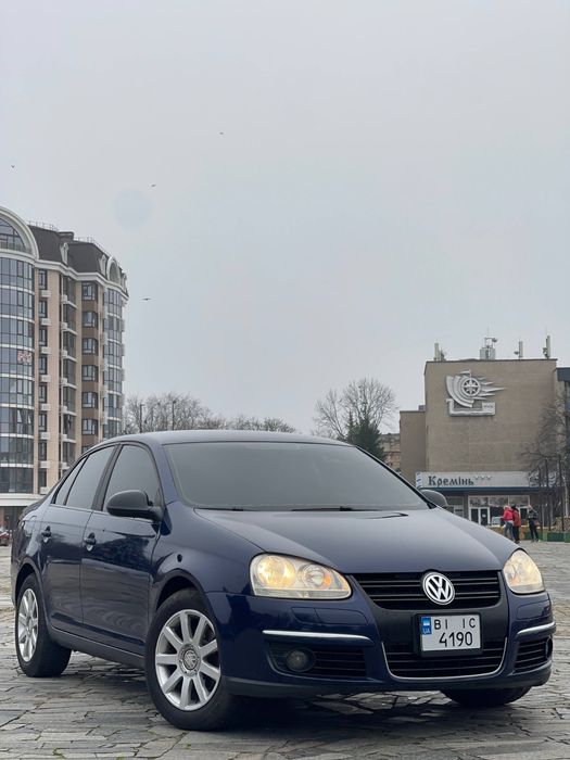 Volkswagen Jetta 1.6mpi газ/бензин автомат