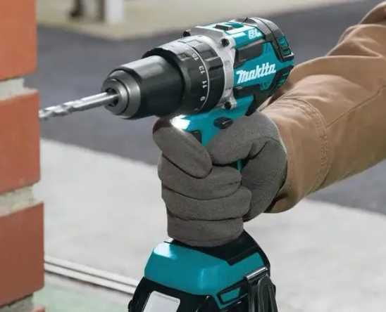 Шуруповерт makita 331 с набором инструментов