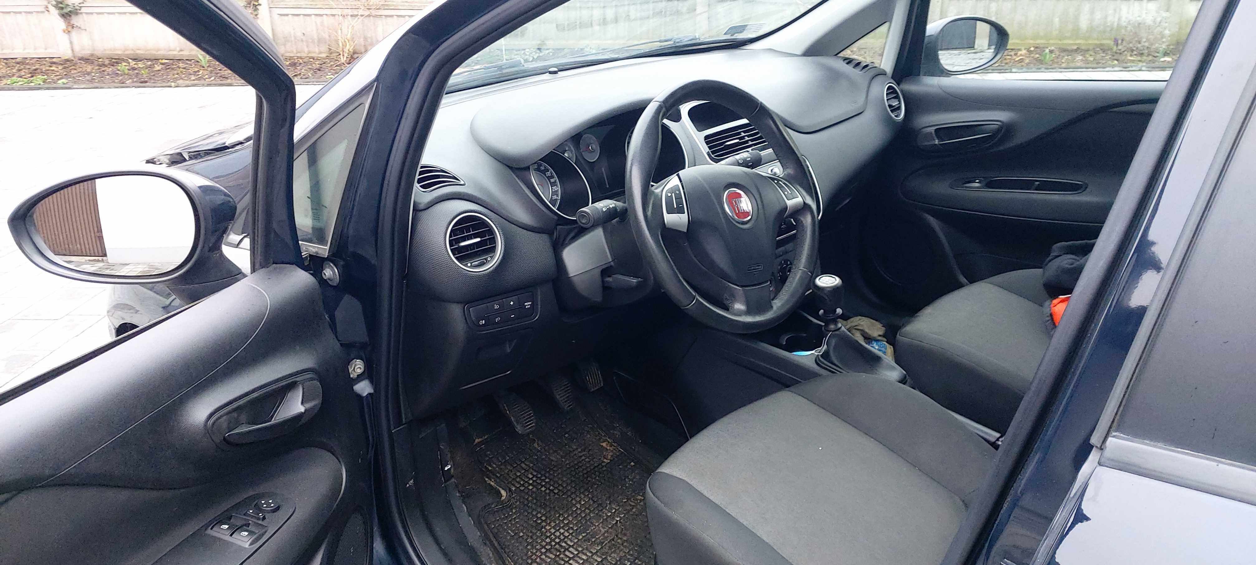 Fiat Punto 1.4 benzyna 2014r