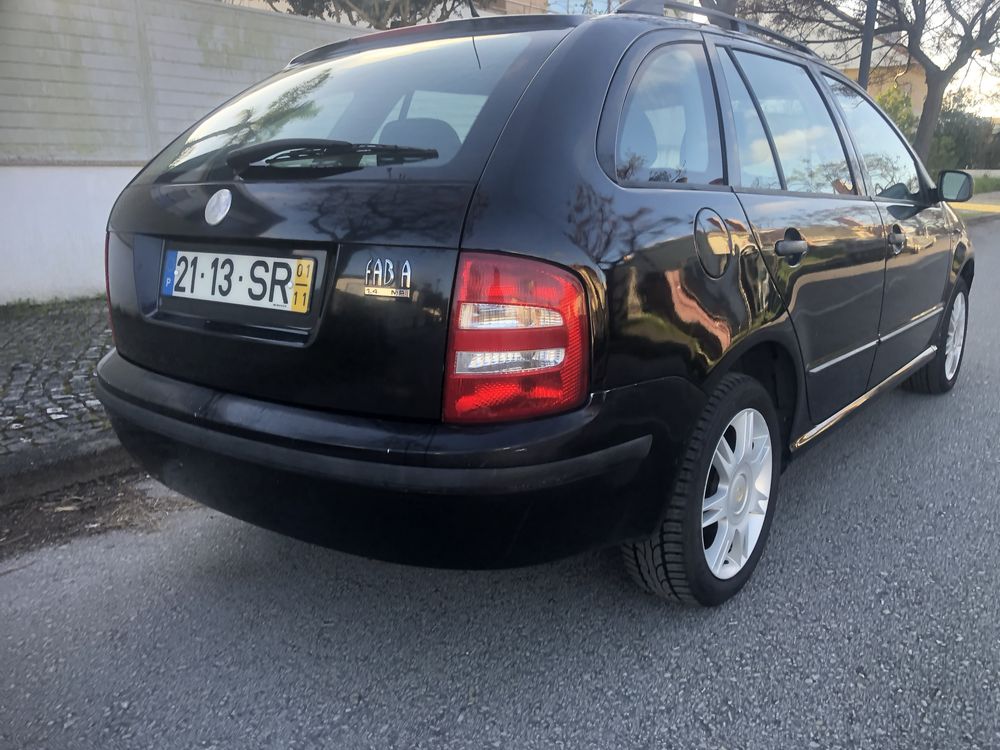 Skoda Fabia 1.4 gasolina