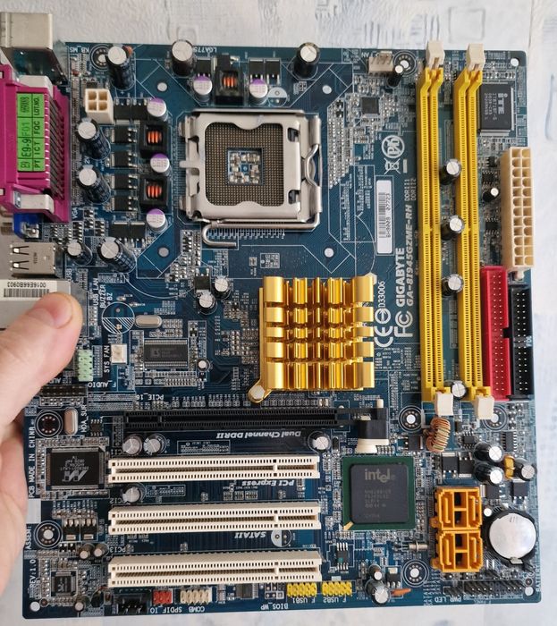 Материнская плата intel 775