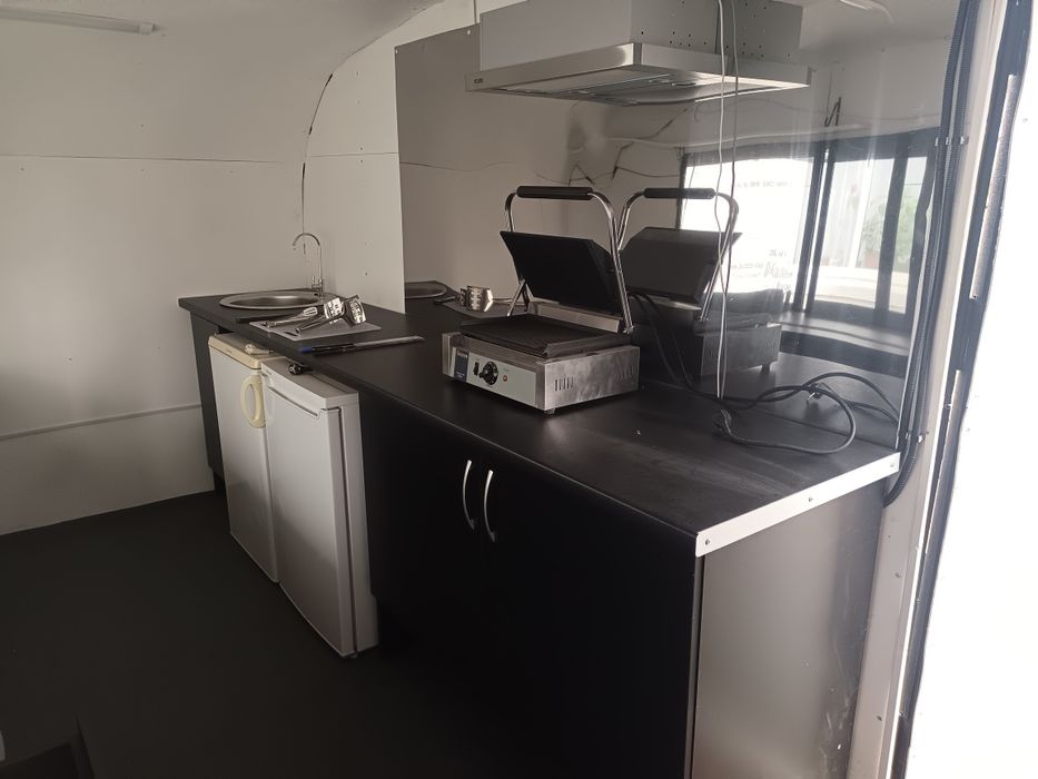 Продам або обміняю Маф, кіоск на колесах