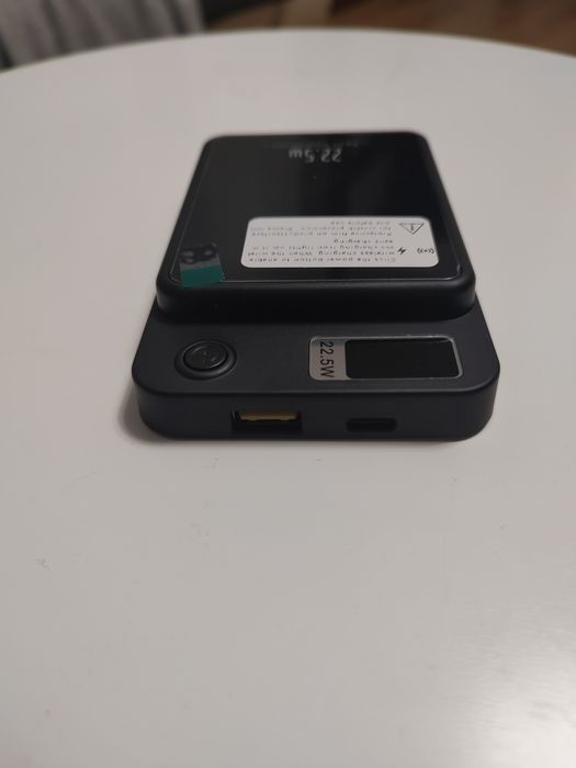 Magnetyczny powerbank 10000mAh