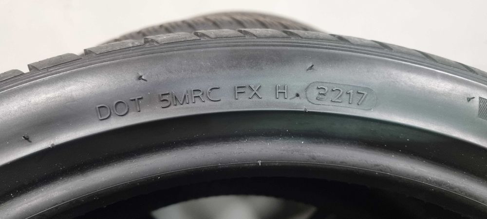 Opony zimowe 255/35R2097W