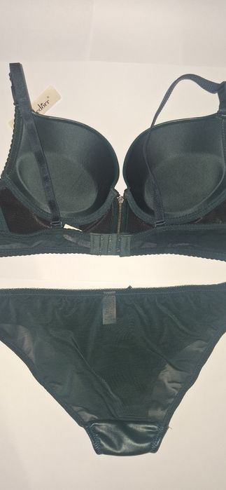 Комплект білизни