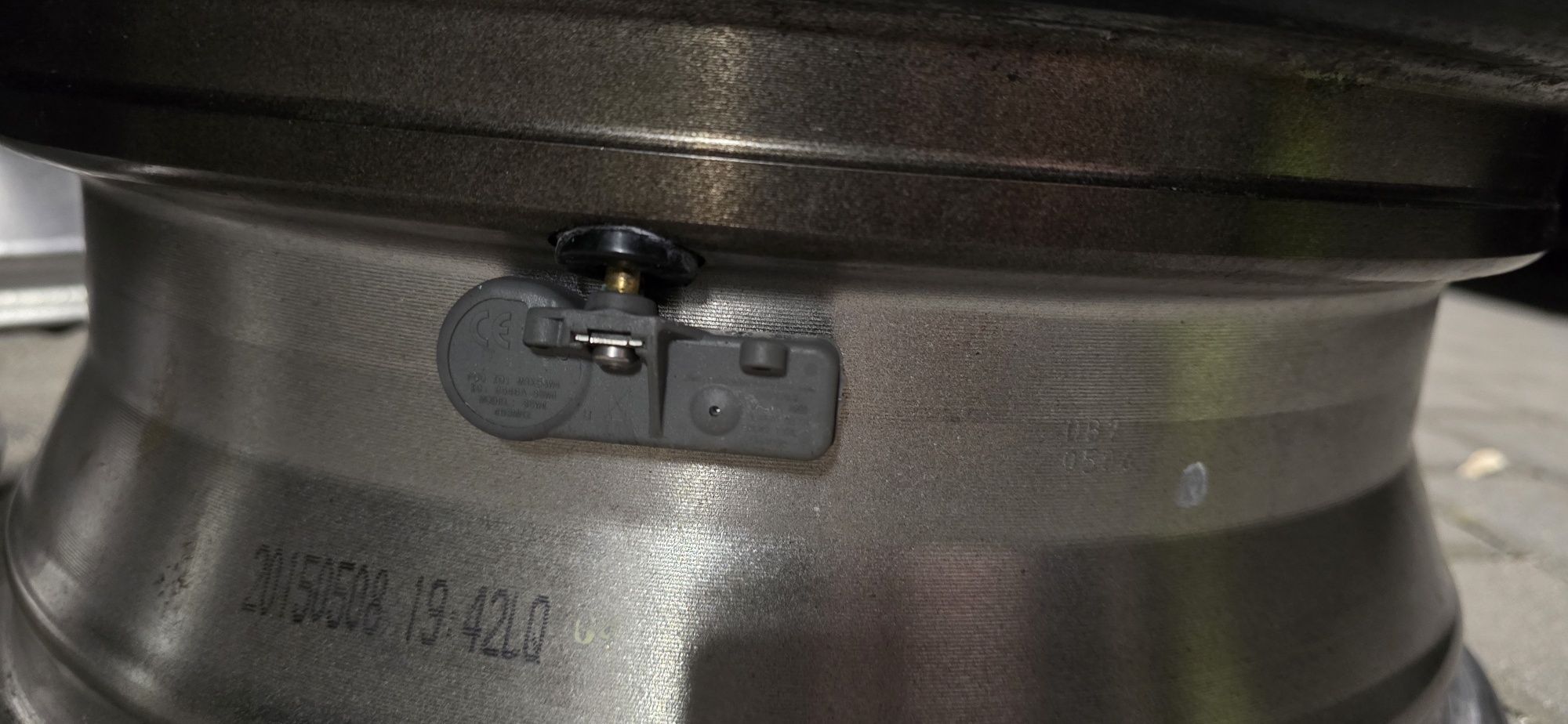 Komplet felg felgi fiat 500 15"