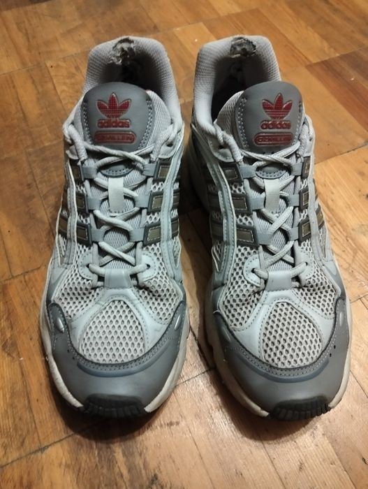 Кросівки Adidas Ozmillen