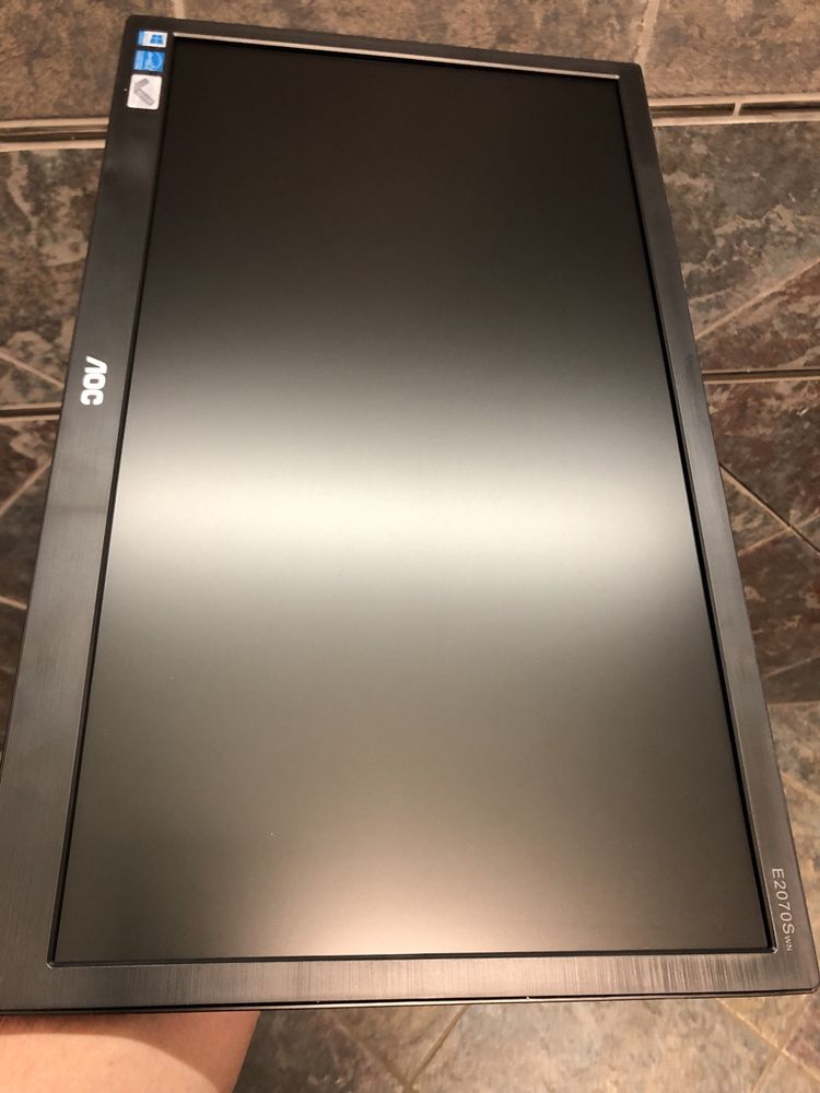 Monitor LCD AOC E2070S