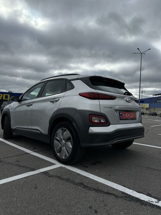 Hyundai Kona 64 kW 2020 року