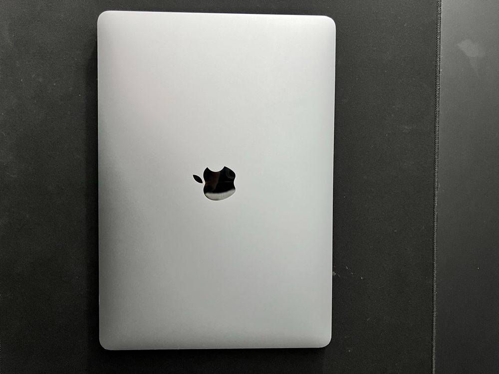 Macbook pro M2 com touch bar