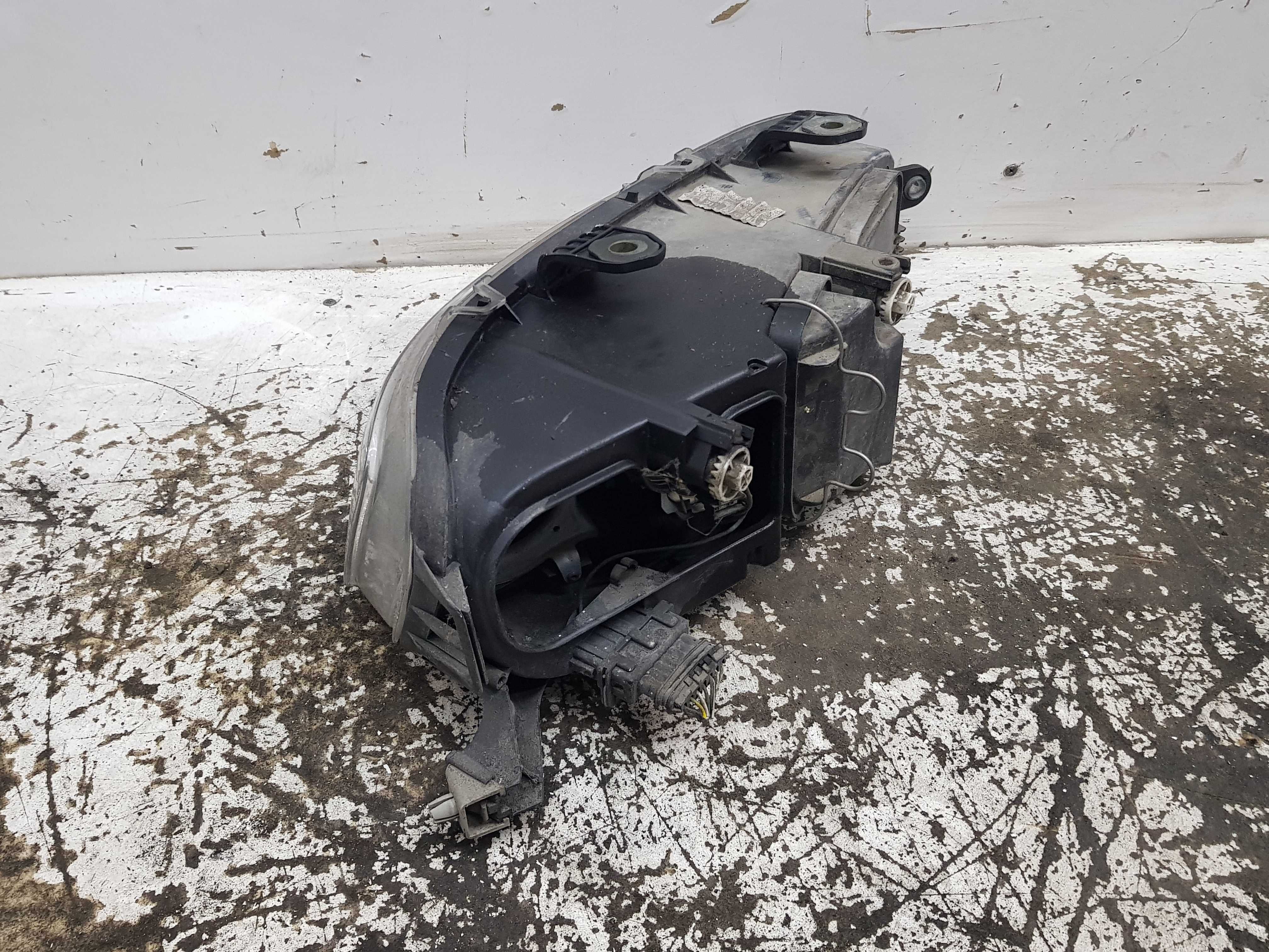 Fiat Punto II 2 Lampa Lewa Przednia Lewy Przód LP