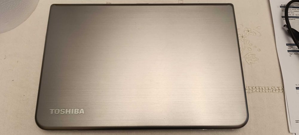 Portátil Toshiba Satellite m50d para peças