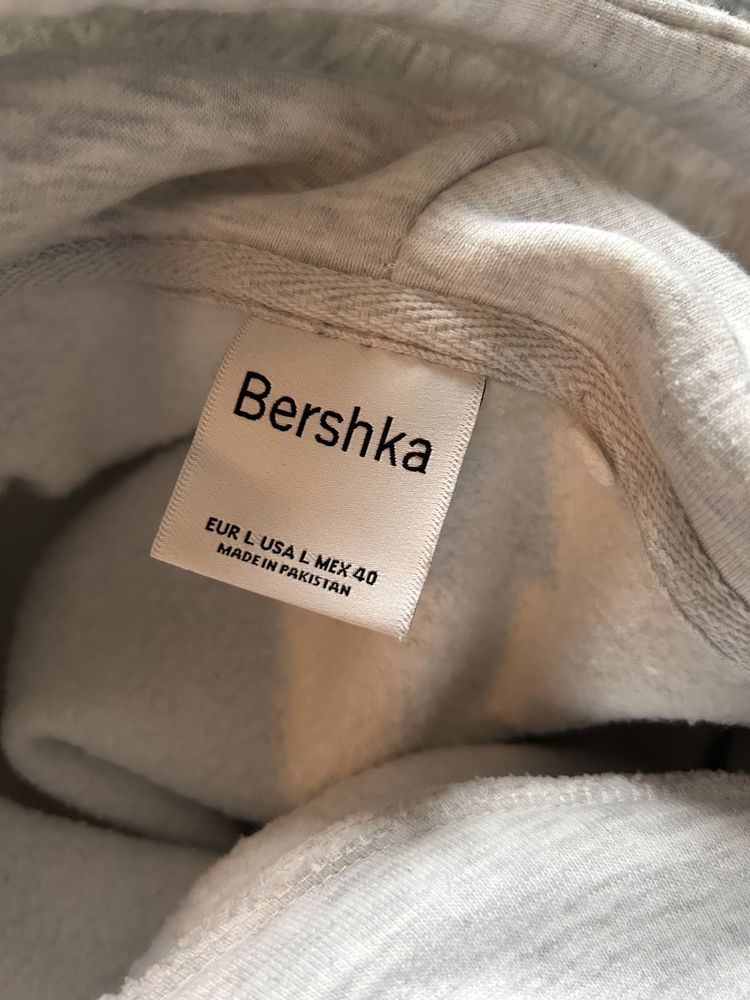 Базове худі від Bershka