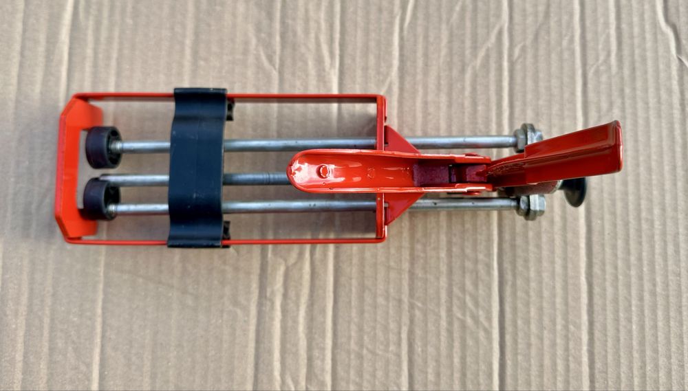 Pistolet wyciskacz podwójny do kleju mas Dinitrol Made in England