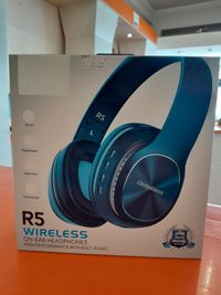 Headphones R5 wireless