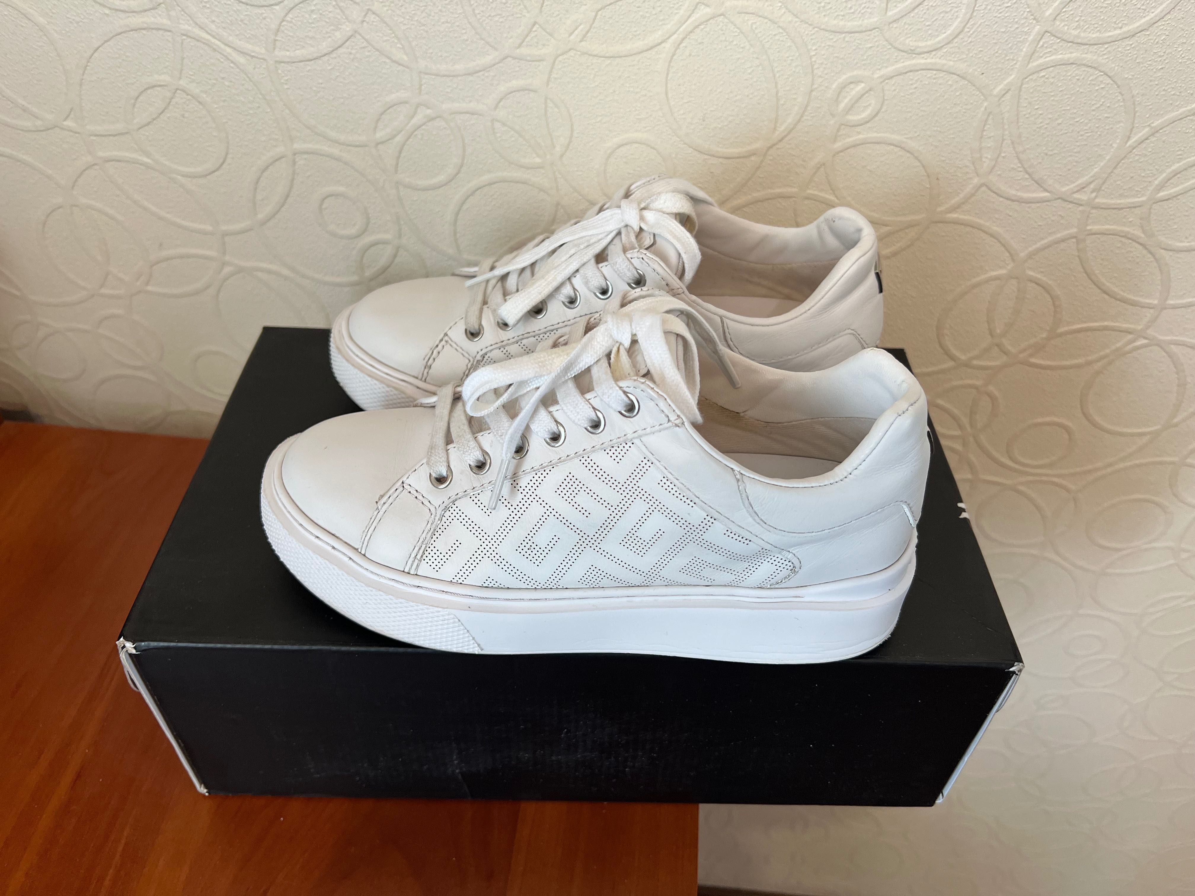 Кеды Guess размер 36-35,5