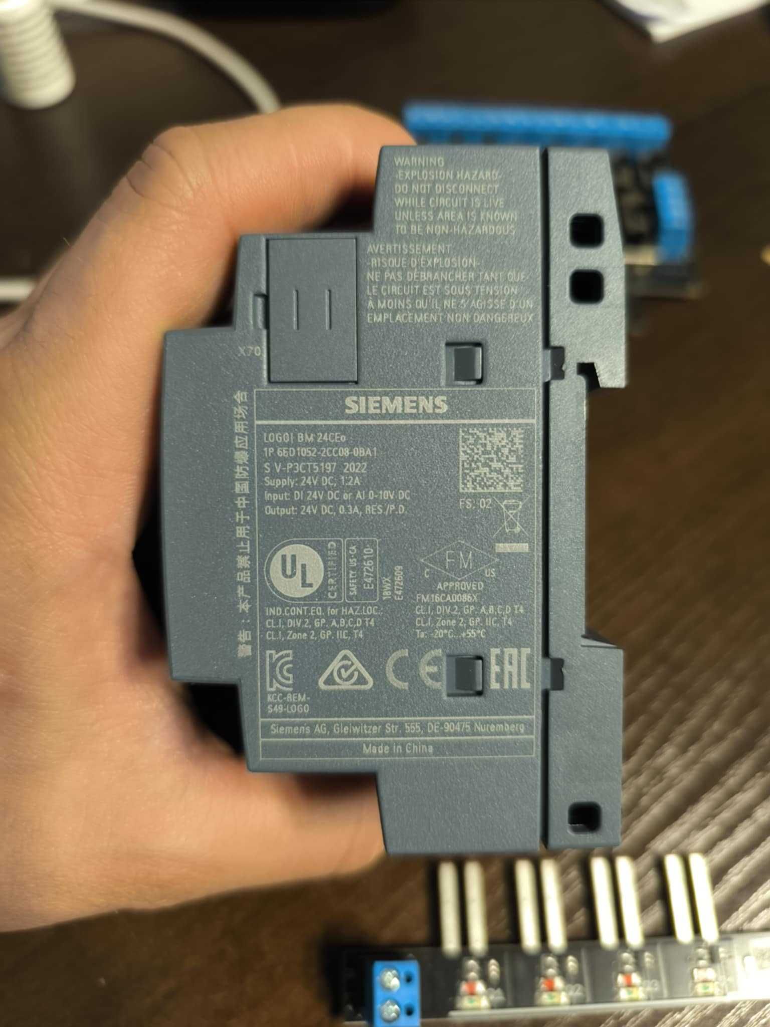 sterownik SIEMENS LOGO! 8 z modułem szkoleniowym wejścia analogowe