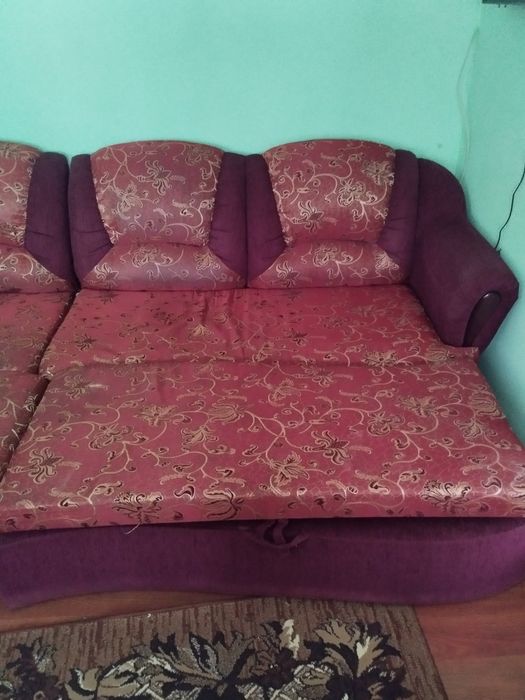 Продам розкладний диван в гарному стані