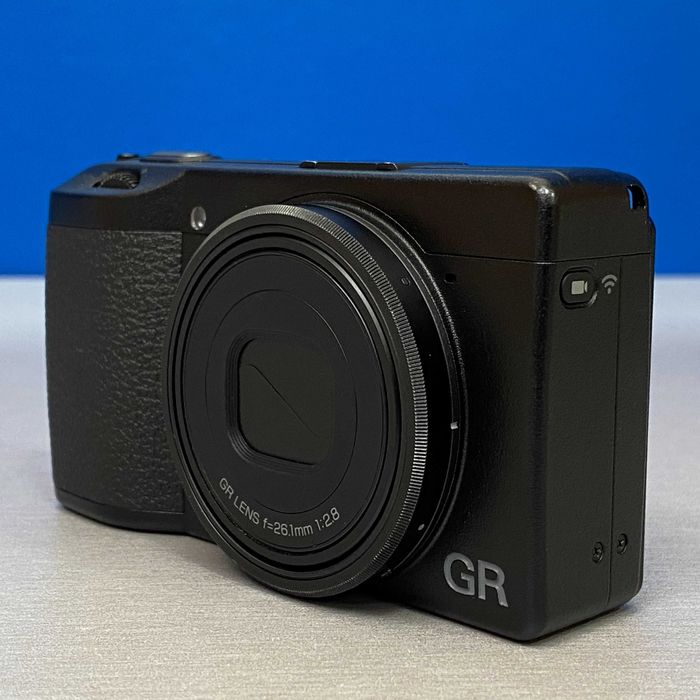 RICOH GR IIIx HDF (24.2MP)
