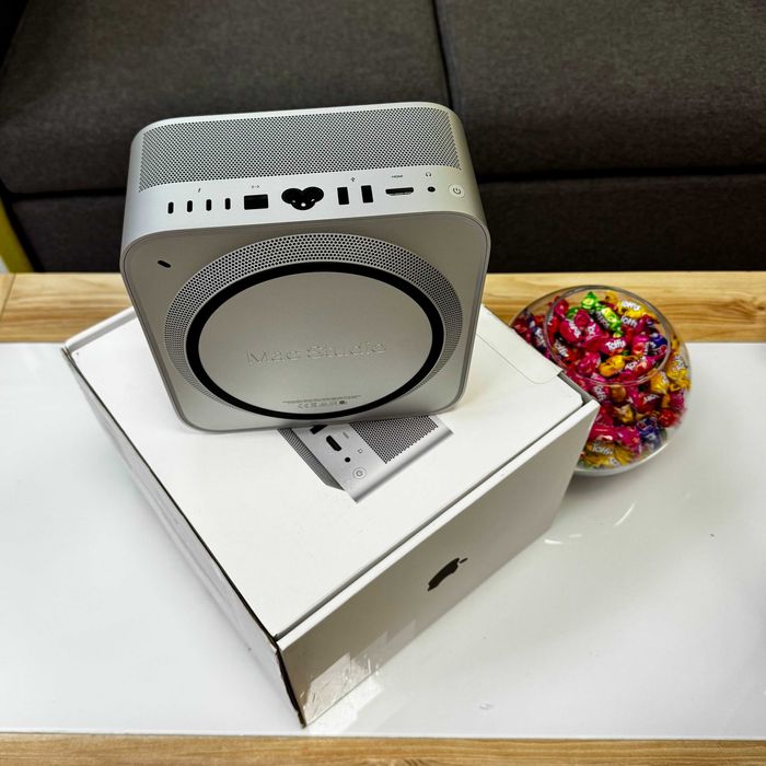 Apple Mac Studio MJMW3 (2022) M1 Ultra / 20CPU / 48GPU / 64GB / 1TB