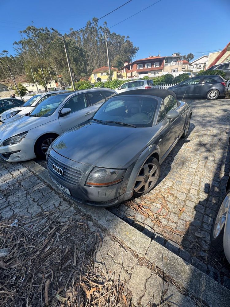 Audi tt modelo basebol
