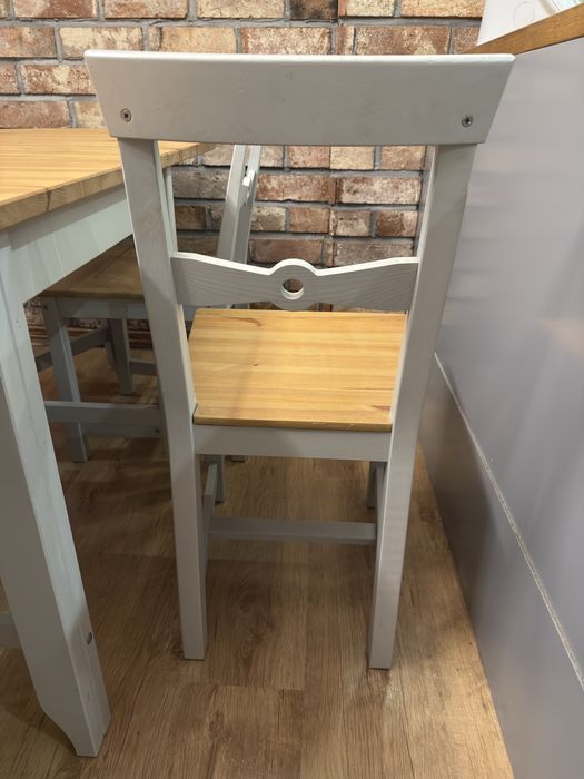 Stół drwniany rozkładany + 4 krzesła KOMPLET