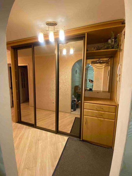 Велика шафа-купе , шкаф-купе