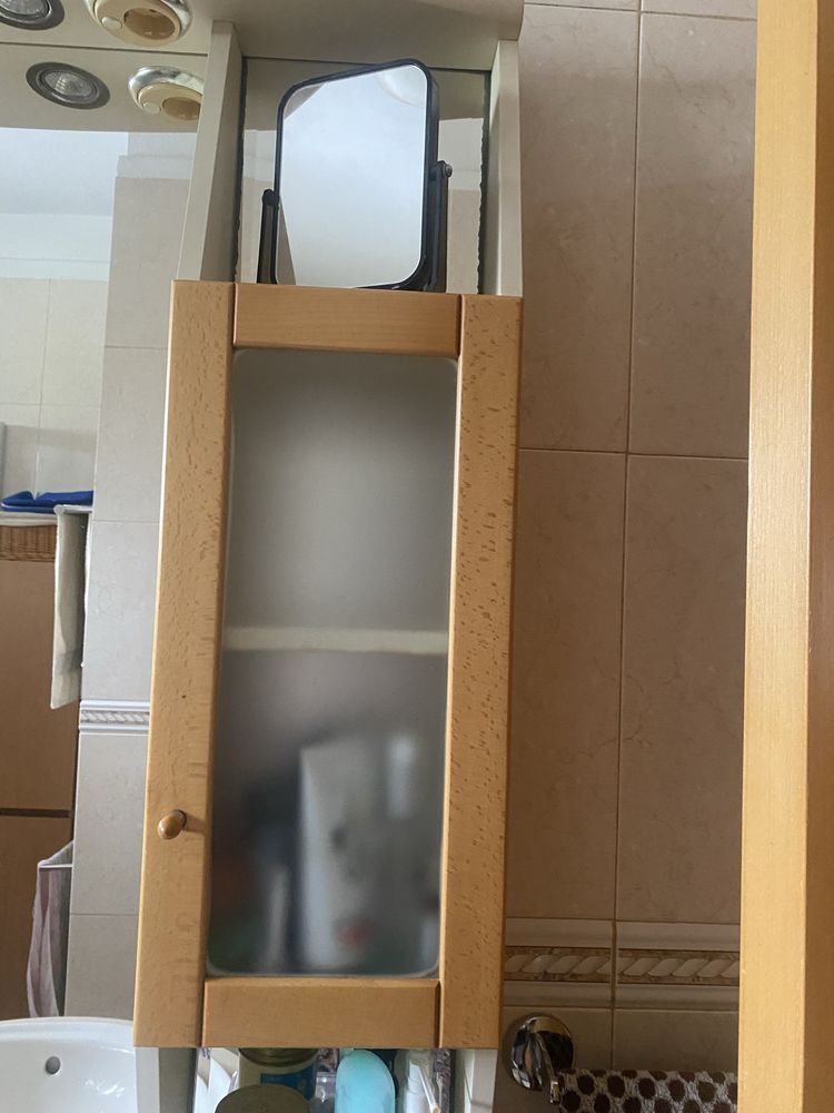 Movel de casa banho com espelho