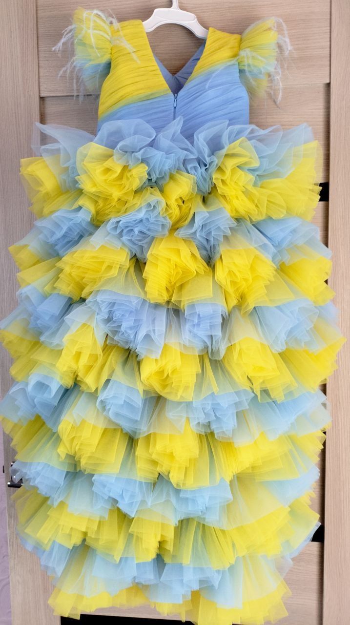 Жовто-блакитна сукня для виступу, патріотична сукня платье на выпускно