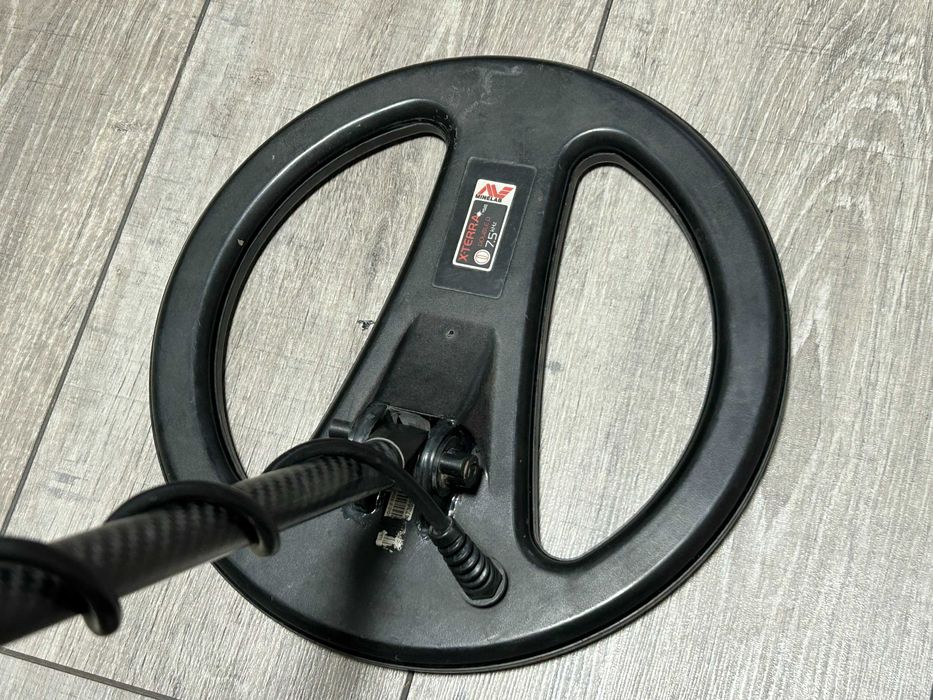 Б/В металошукач Minelab X-Terra 705