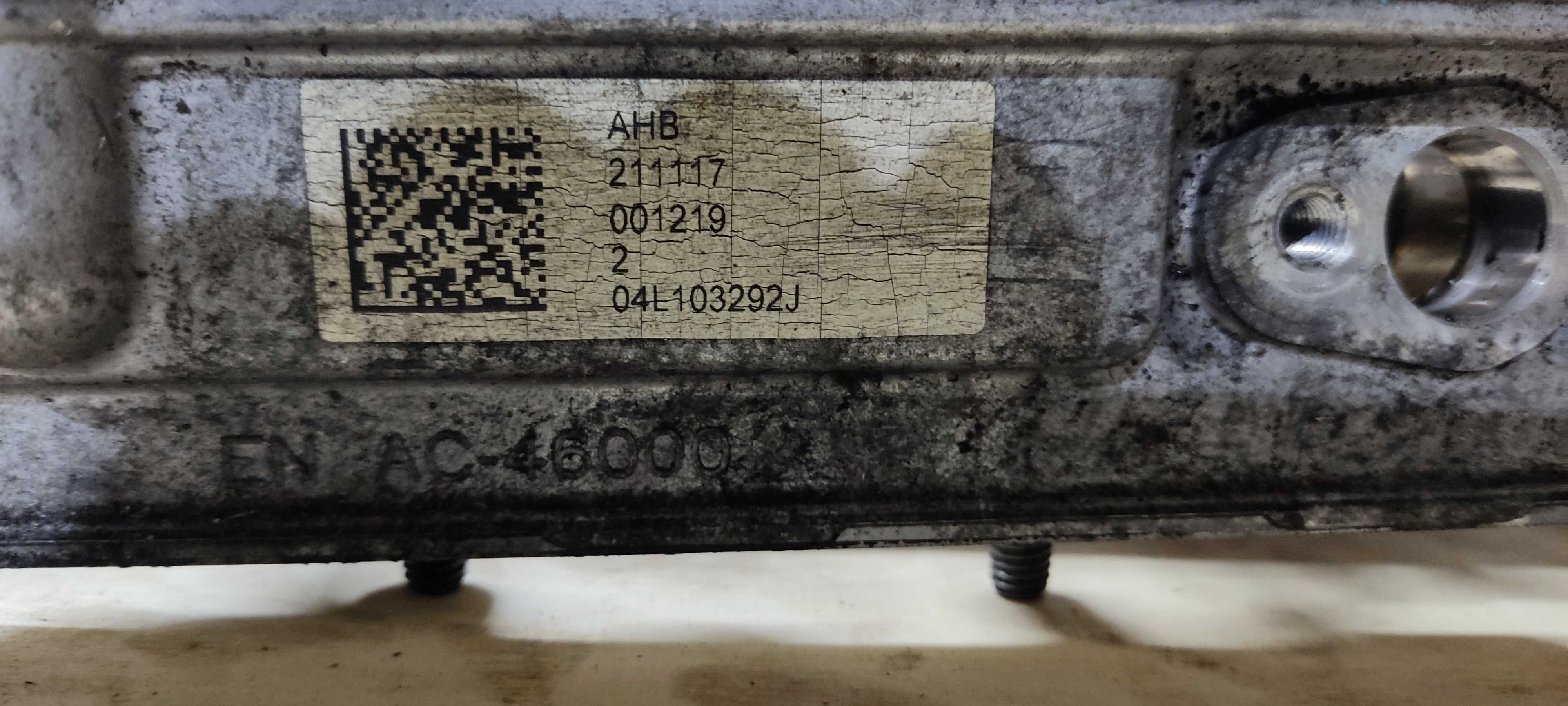 Wałki rozrządu vw audi 1.6TDI 2.0TDI 04L103292J 04L103308K