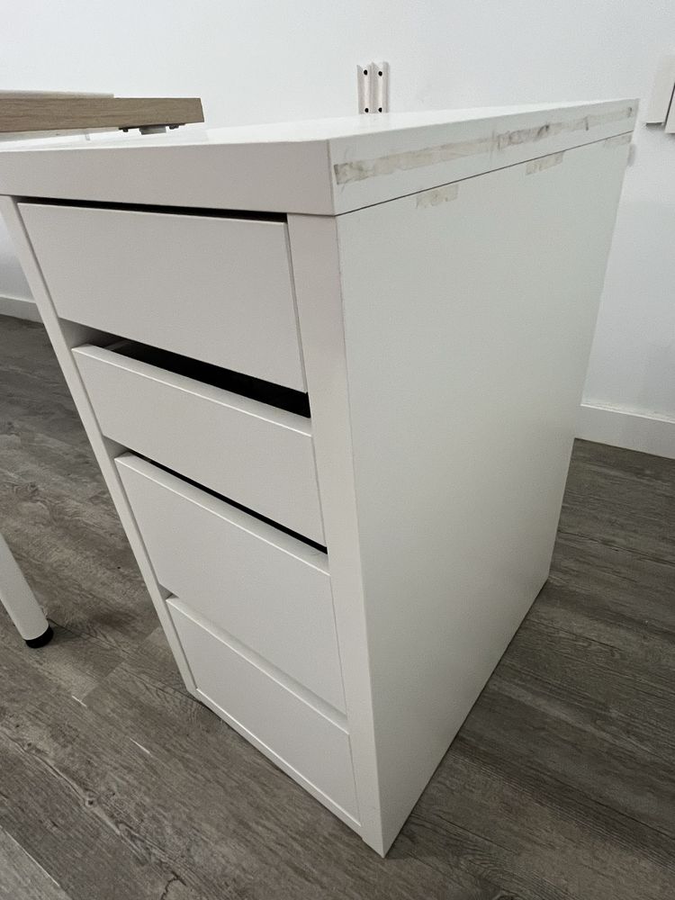 Movel de gavetas branco Ikea