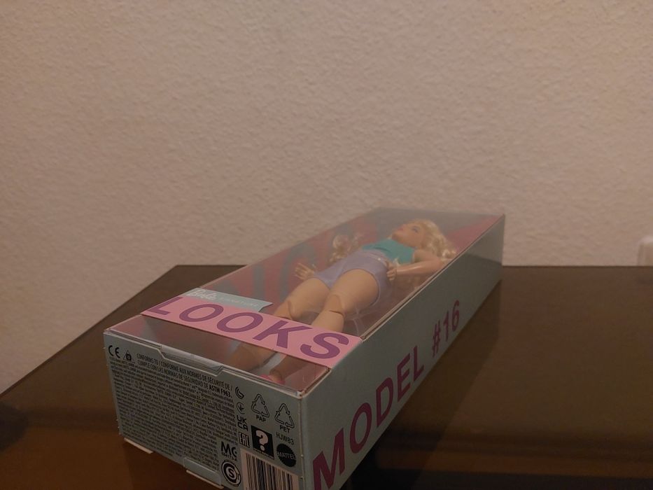 Lalka Barbie Signature Looks™ 16 (HJW83) OKAZJA 177zł.