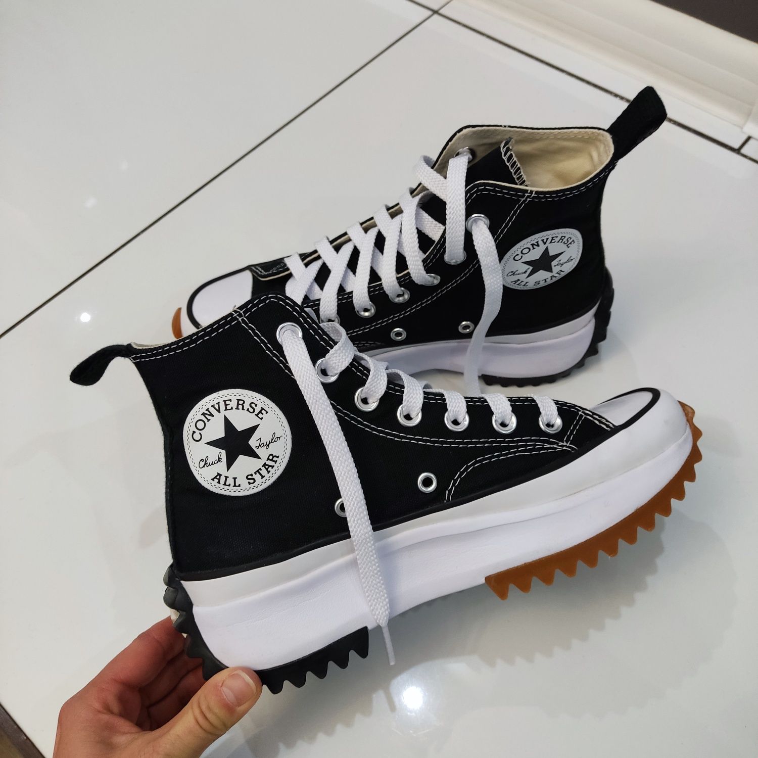 Converse run star hike conversy platform lift czarne r.37