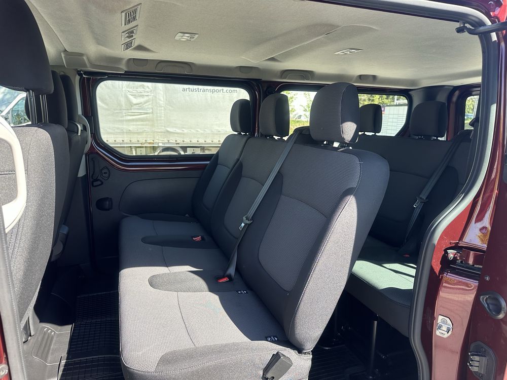 AUTOMAT 9 - osobowy Renault Trafic