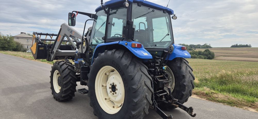 New Holland T5040 tuz tur 2012r idealny stan oryginał TS125A Ares 720