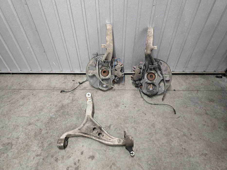 zwrotnica mercedes ml w166 lewa prawa