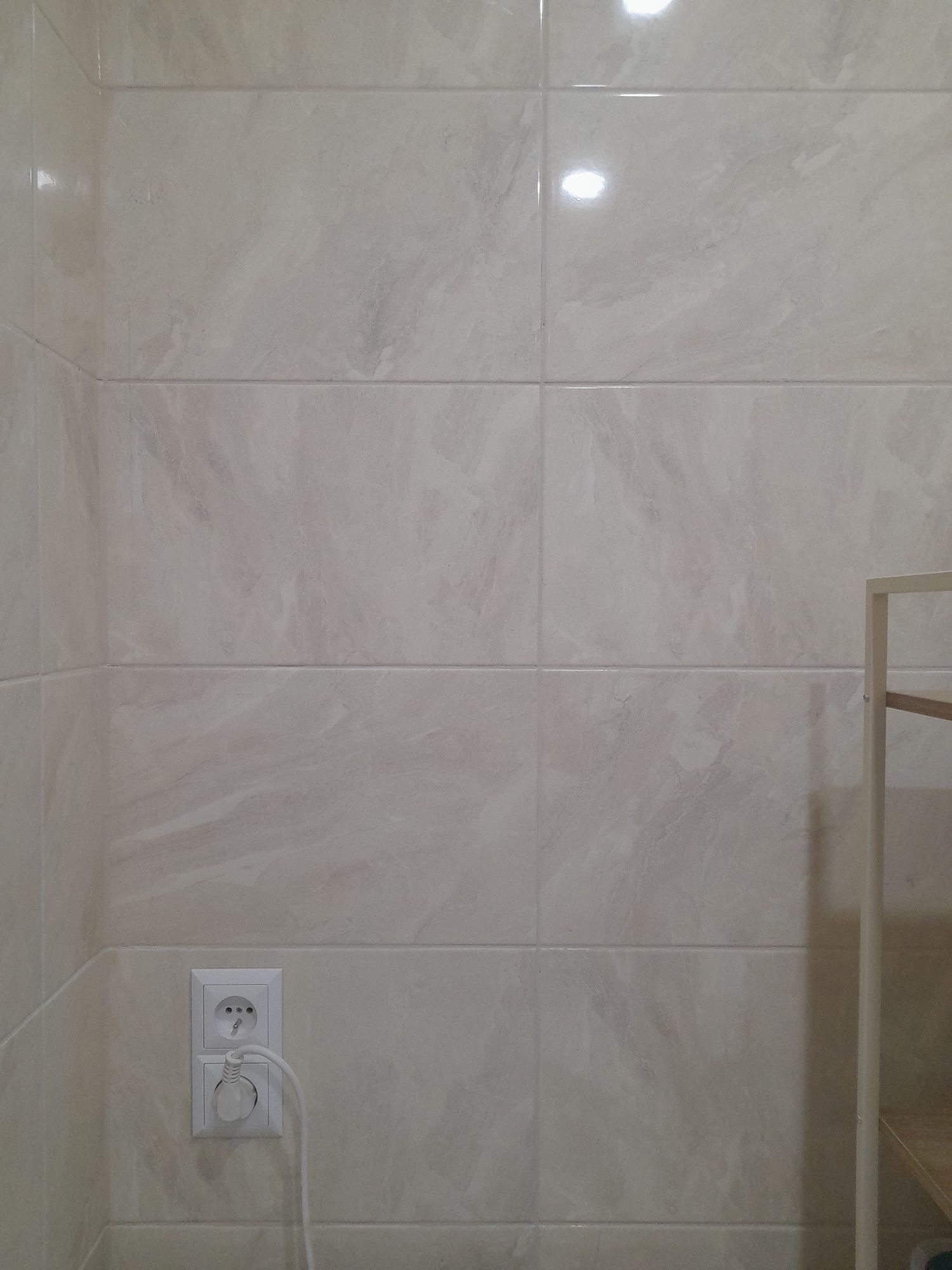 Płytki ścienne 25x40 beżowe