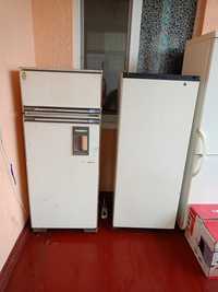 Холодильники 3-шт  в робоч стані