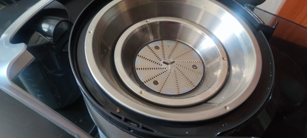 Sokowirówka Elektrolux JE-238 mało używana

Sokowirówka Elektrolux JE-