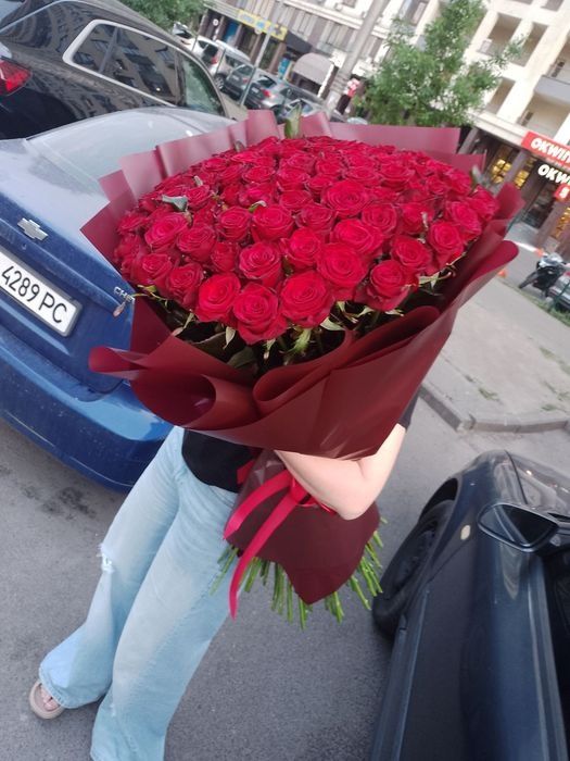 Доставка квітів Київ • Букет 51 роза • Доставка цветов Киев •