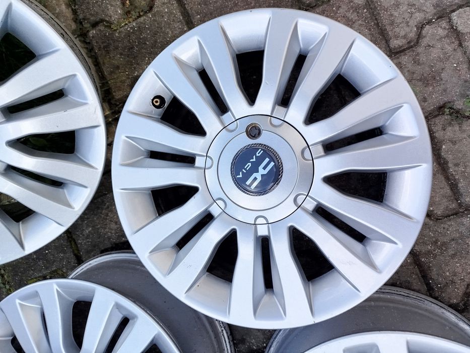 Felgi aluminiowe 4x100 Dacia 15 Sandero Logan Dokker Lodgy Stepway alu