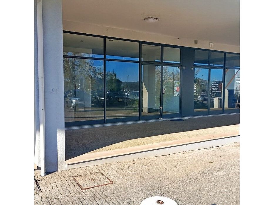 Loja no centro do Castêlo da Maia