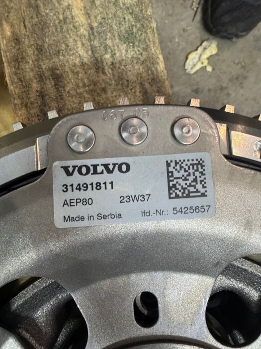 31491811 Стартер-генератор Volvo XC90, XC60 T8 2023 рік Plugin hybrid