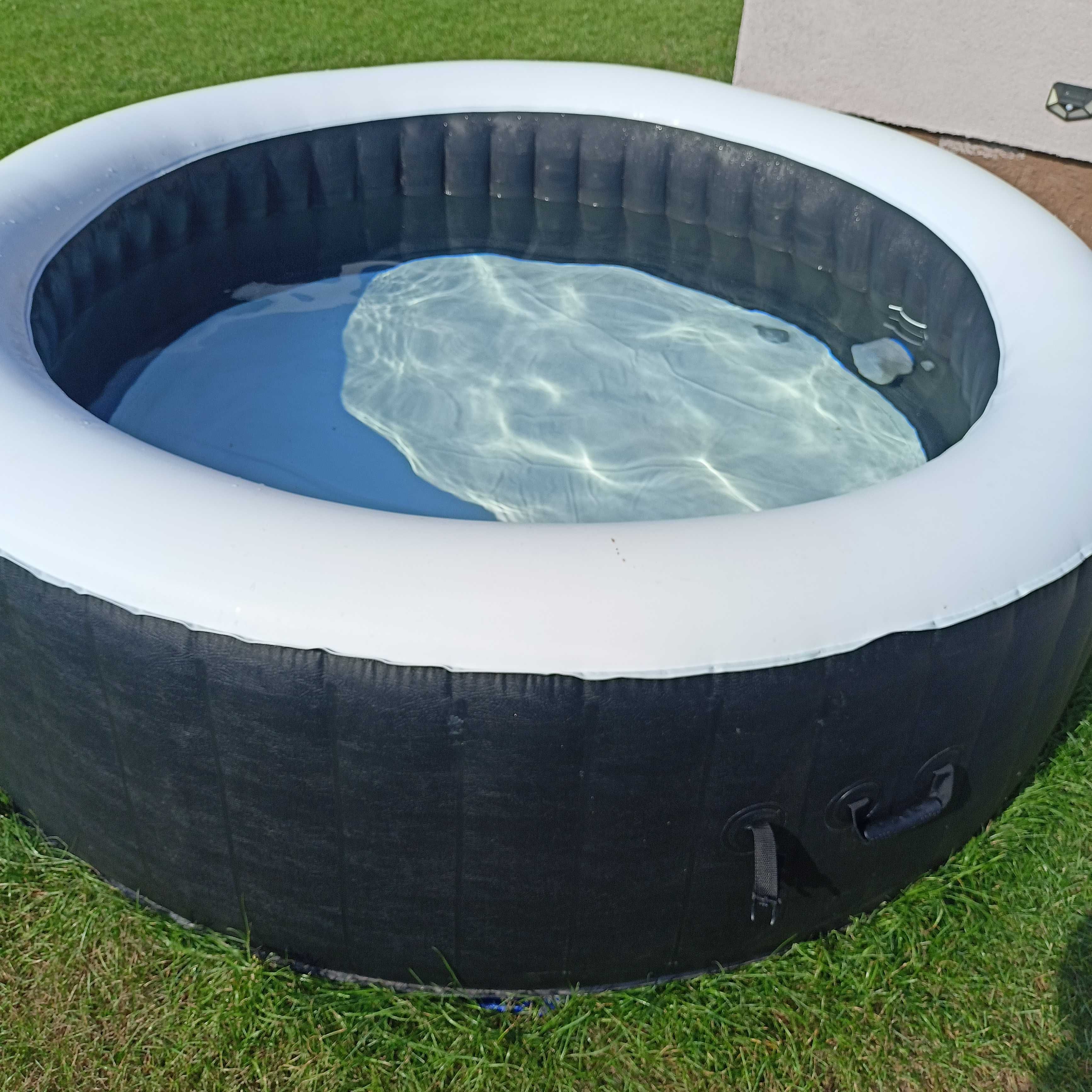 Basen Jacuzzi 6osobowe