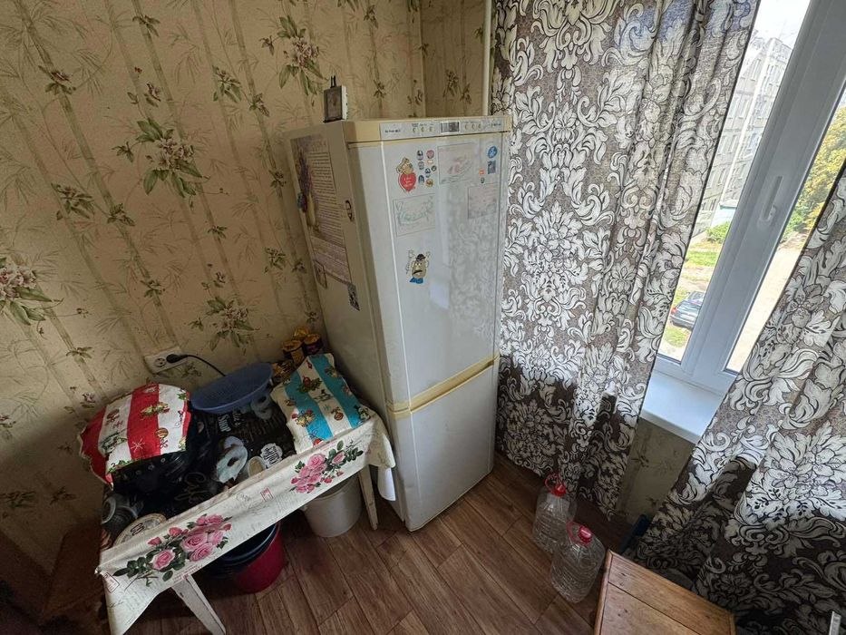 Продаж 2 кімнатної квартири на Алмазному!! Гарний поверх!! Не кутова!!