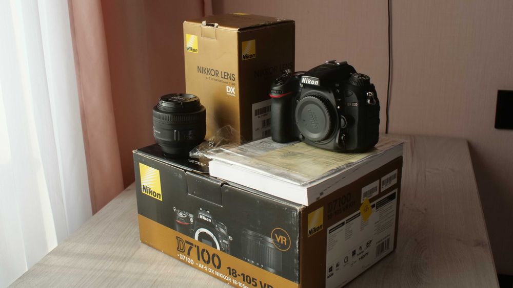 Фотоапарат Nikon D7100 + Nikkor 35mm 1.8