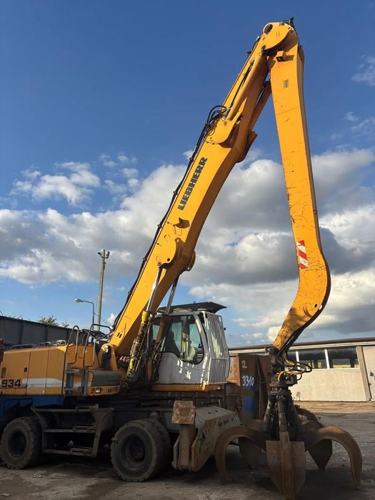 Liebherr A934C  LIEBHERR A934C – koparka przeładunkowa 2007r, 150 kW, chwytak