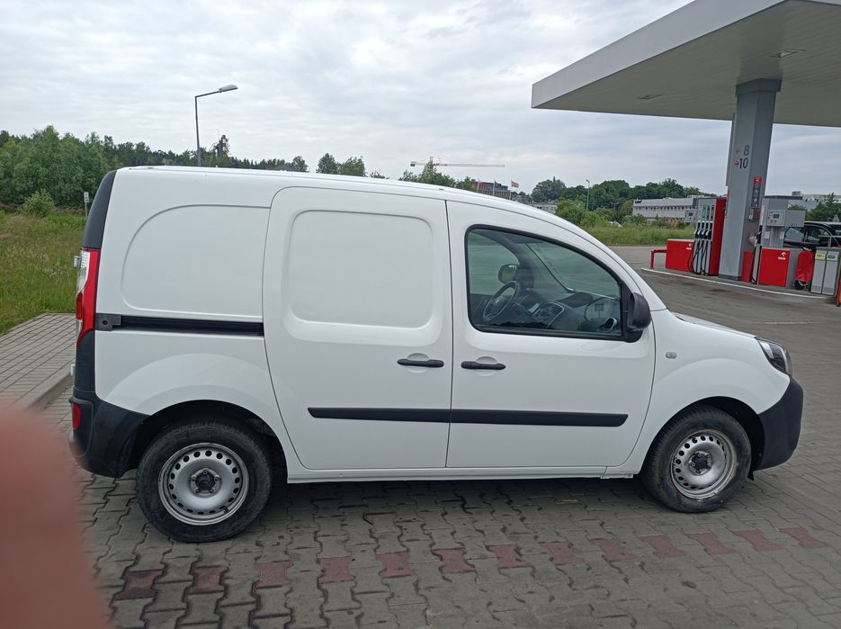 Wypożyczalnia Bus Renault Kangoo 3 osobowy+paka wynajem pickup van
