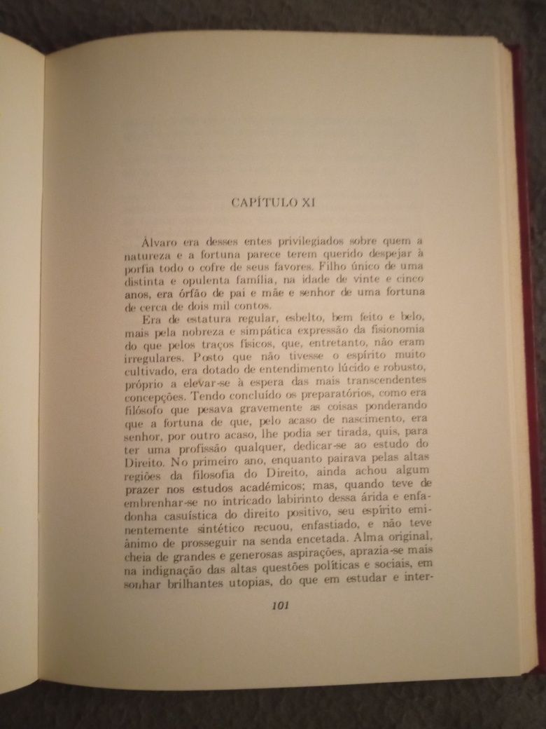 Livro" A Escrava Isaura" Usado